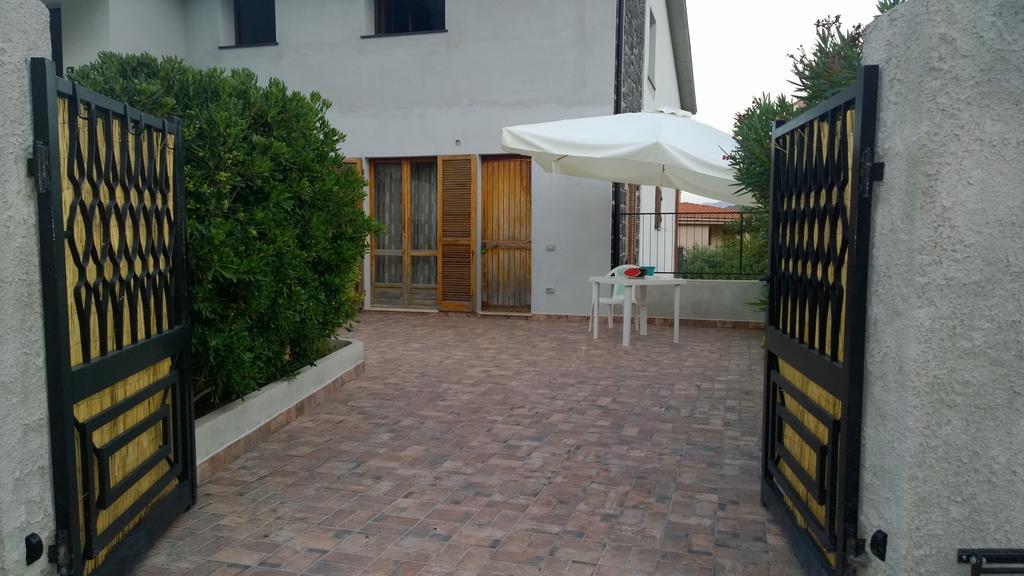 Appartamento Casa Degli Oleandri Sul Cortile Cala Gonone Esterno foto